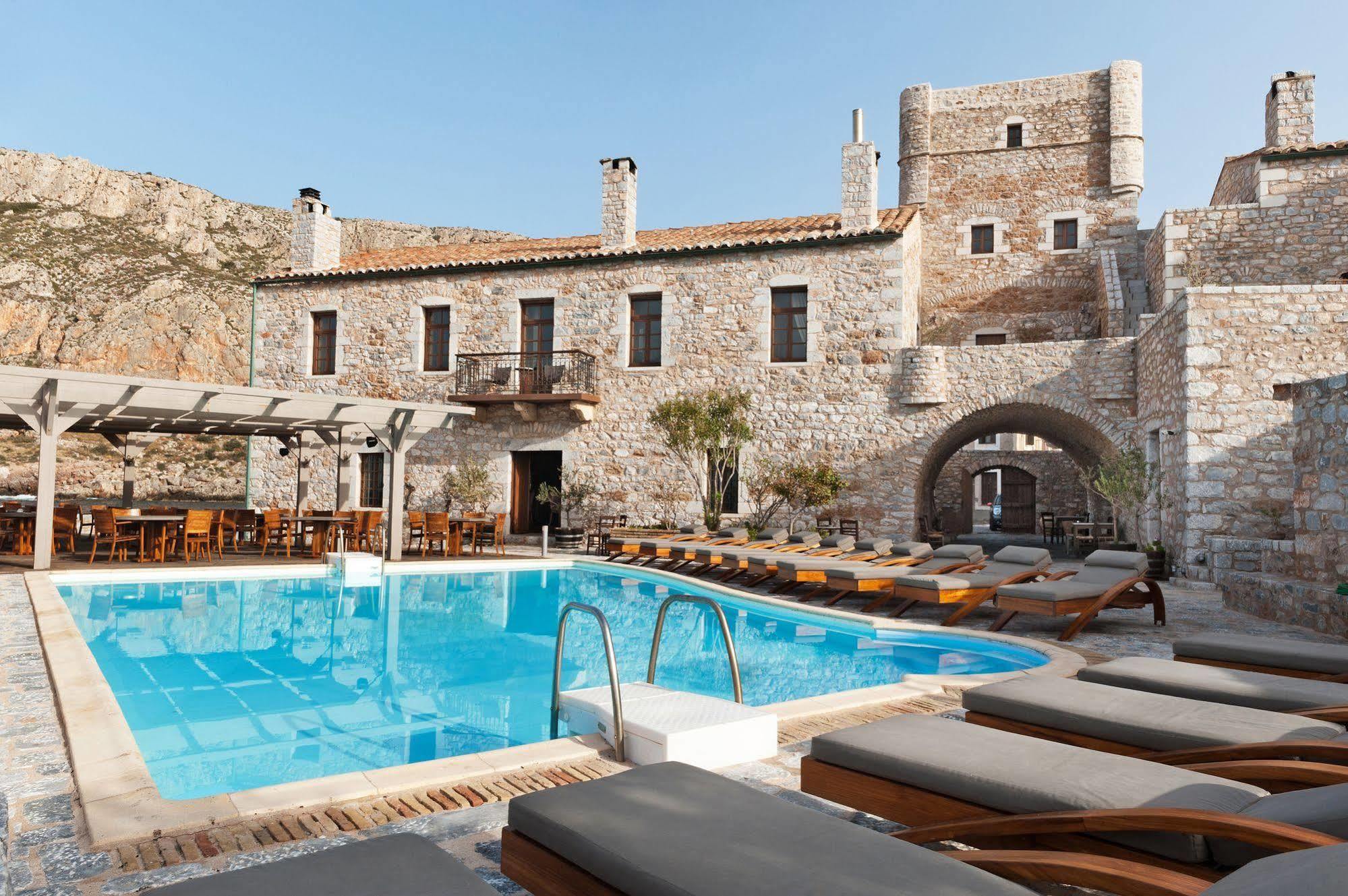Kyrimai Hotel Gerolimenas Exterior photo